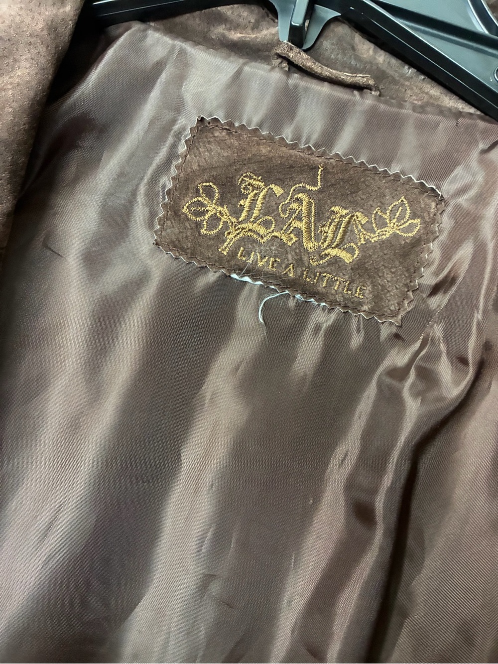Retro Suede Button-Front Brown Women's Jacket - Picture 2 of 8